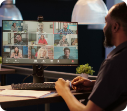 SuperSee is an employee productivity monitoring software that helps managers track remote employee's screen activities and enhance productivity.